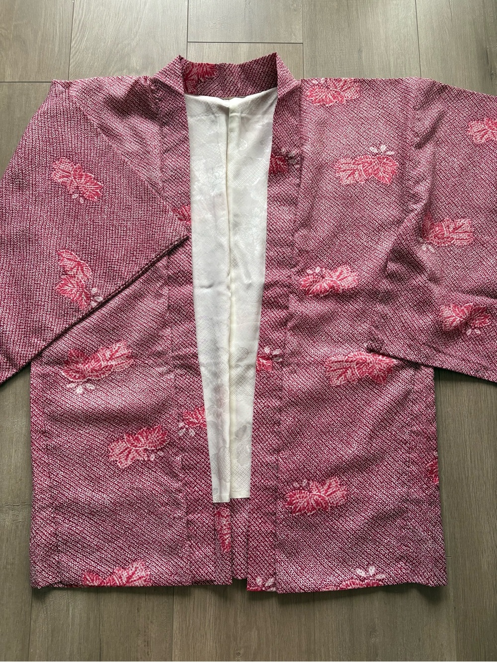 Vintage Japanese kimono robe red shibori
